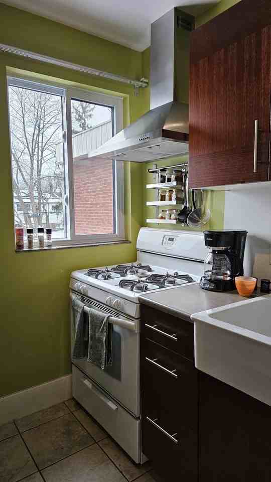 Shanly St & Dovercourt Rd - Photo 7 of 10