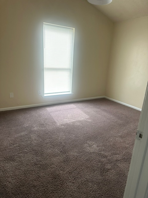 718 Central Ave - Photo 2 of 8