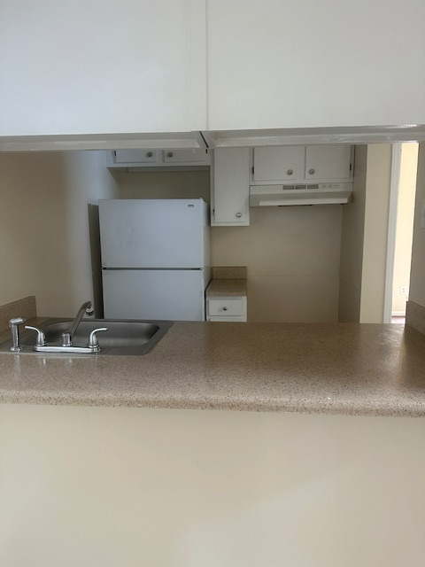 718 Central Ave - Photo 3 of 8