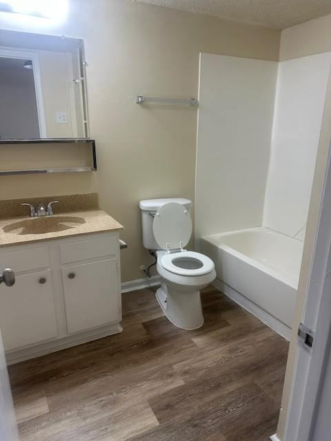 718 Central Ave - Photo 5 of 8