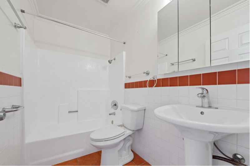 6040 Barton Ave #201-202 - Photo 6 of 11