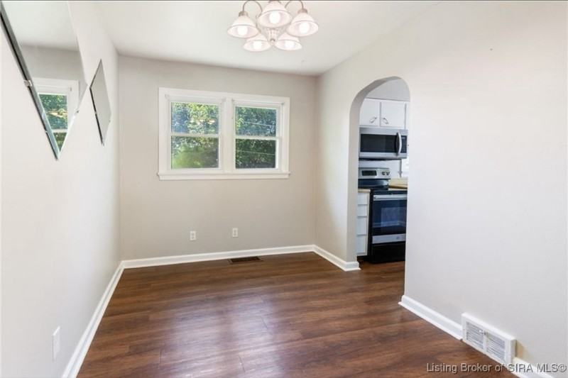 130 Assissi Ave - Photo 2 of 12