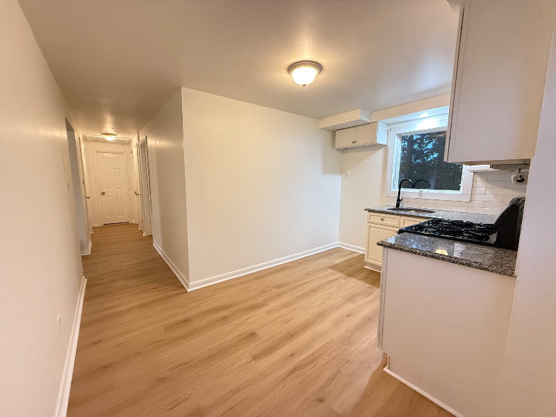 48 Sherwood Ave #2 - Photo 3 of 6