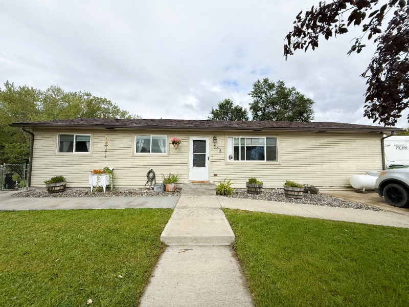 308 Porphyry St - Photo 2 of 8