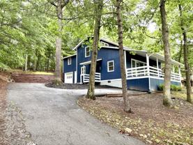 1078 Lakeview Dr - Photo 1 of 1