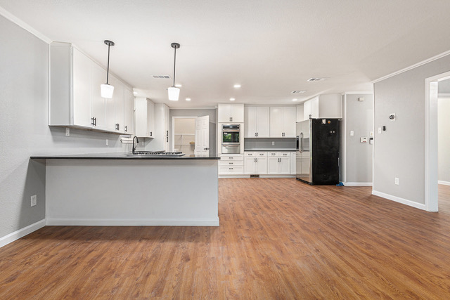 6412 Regal Rd - Photo 2 of 20