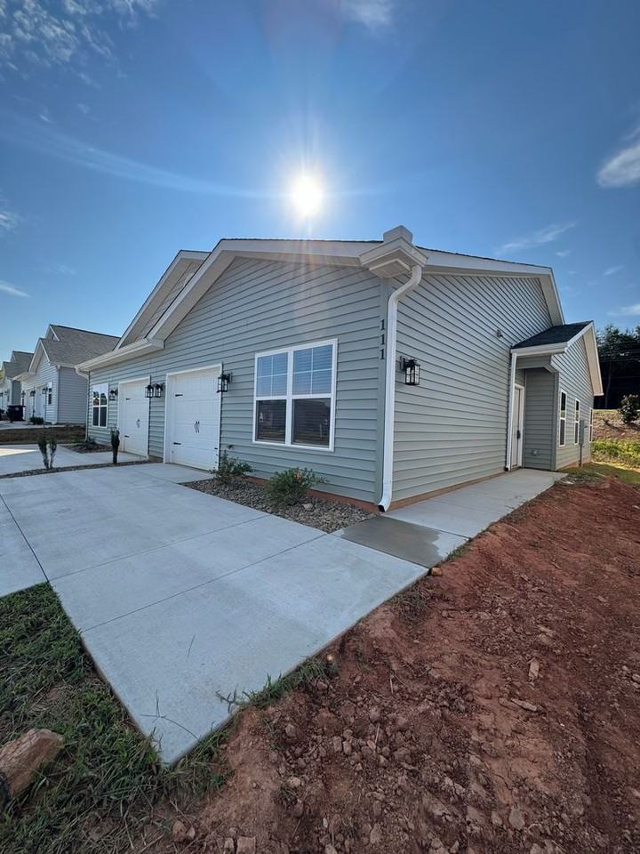 111 Brawley Villas Pl - Photo 4 of 22