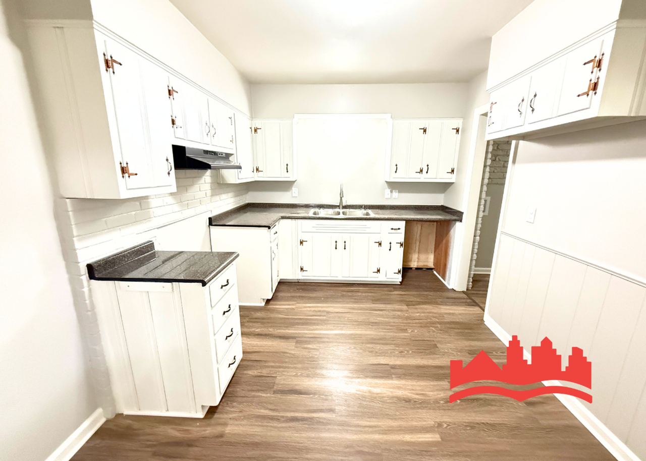 4801 Dianne Dr - Photo 6 of 16