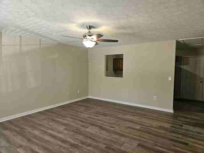 1140 Micha Way - Photo 2 of 23