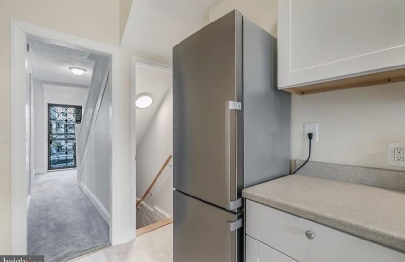 237 15th St Se #1 - Photo 5 of 20