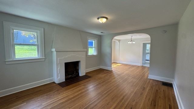 319 Hogan Cir #NA - Photo 5 of 34