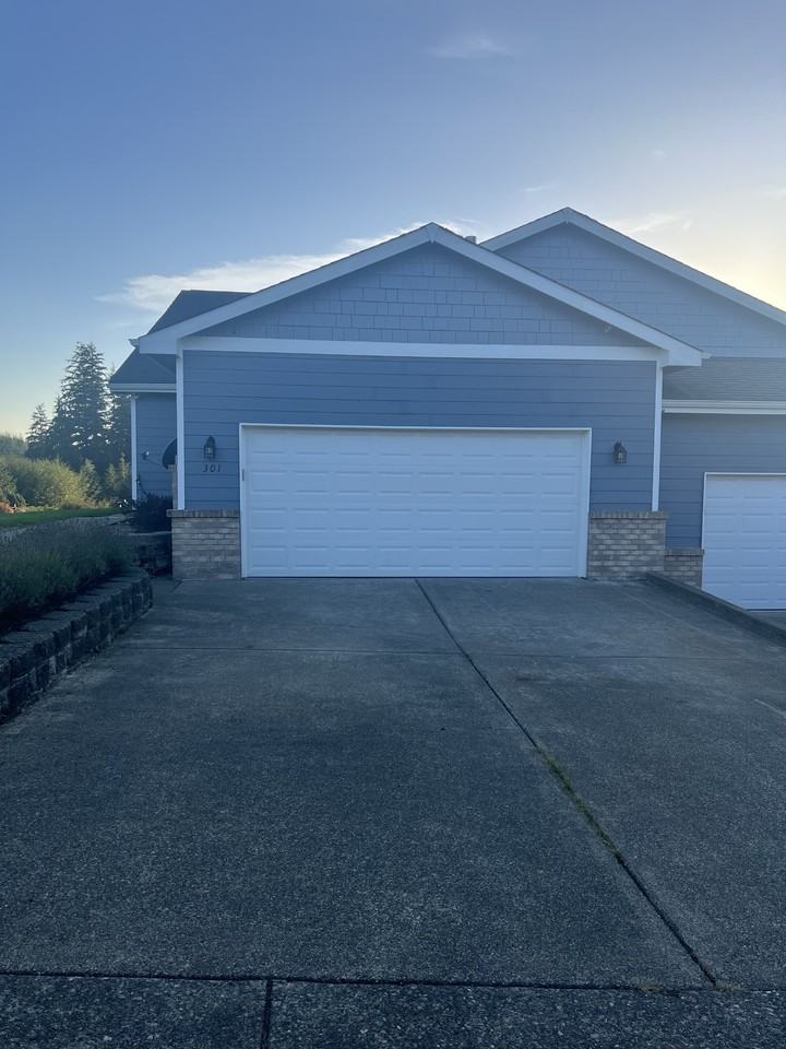 301 Brant Lane #301 - Photo 2 of 32