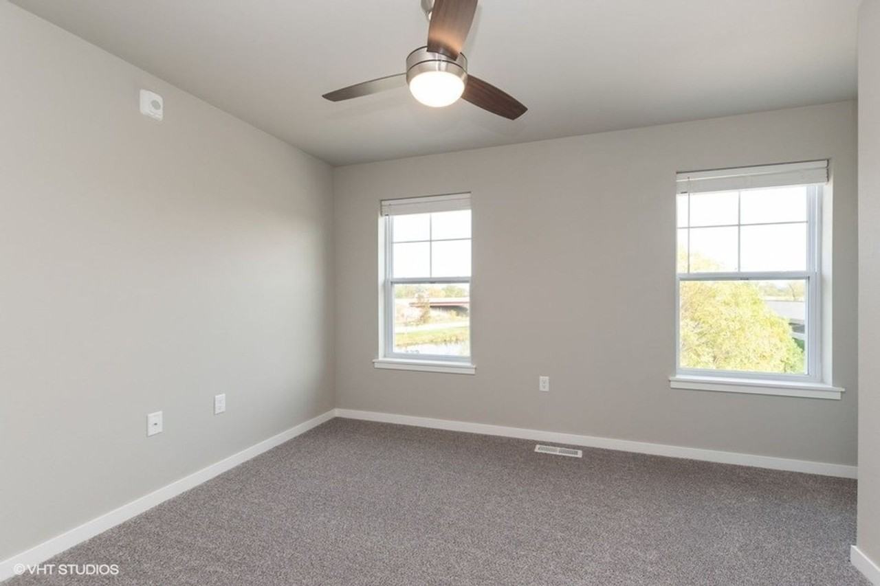 Buffalo Ridge Townhomes - Photo 5 of 9