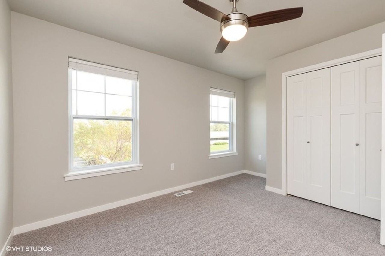 Buffalo Ridge Townhomes - Photo 6 of 9