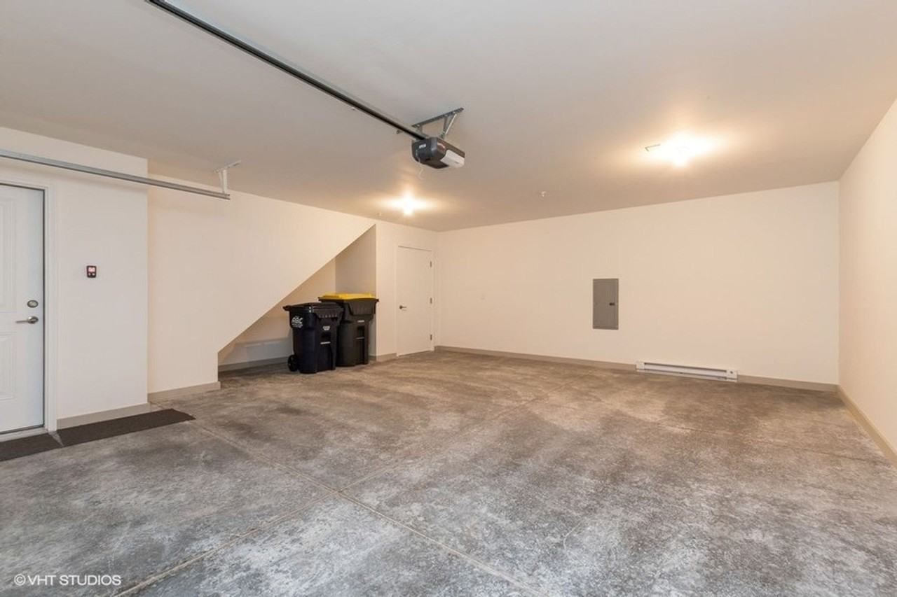 Buffalo Ridge Townhomes - Photo 7 of 9