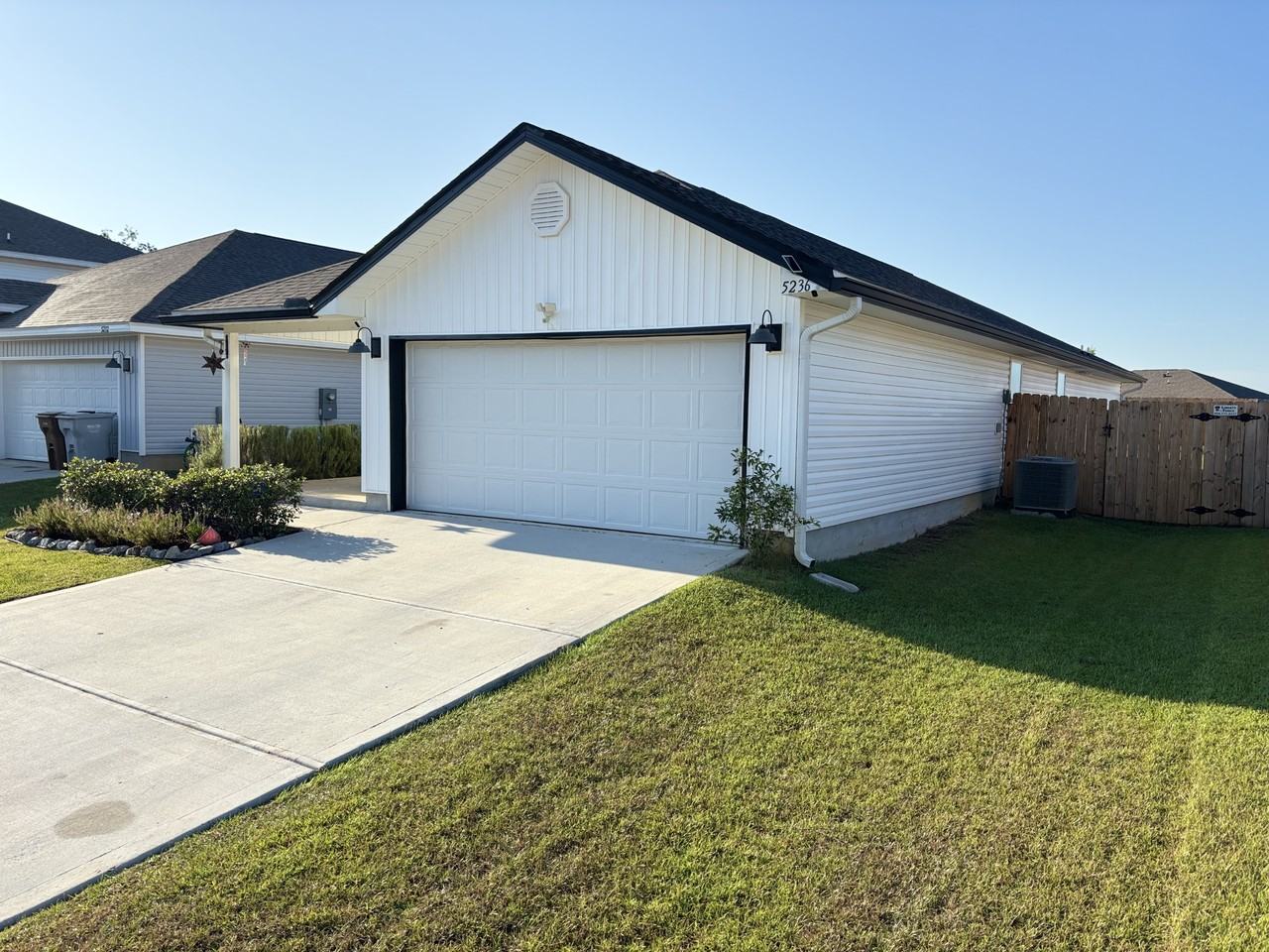 5236 Peach Dr #NA - Photo 3 of 27