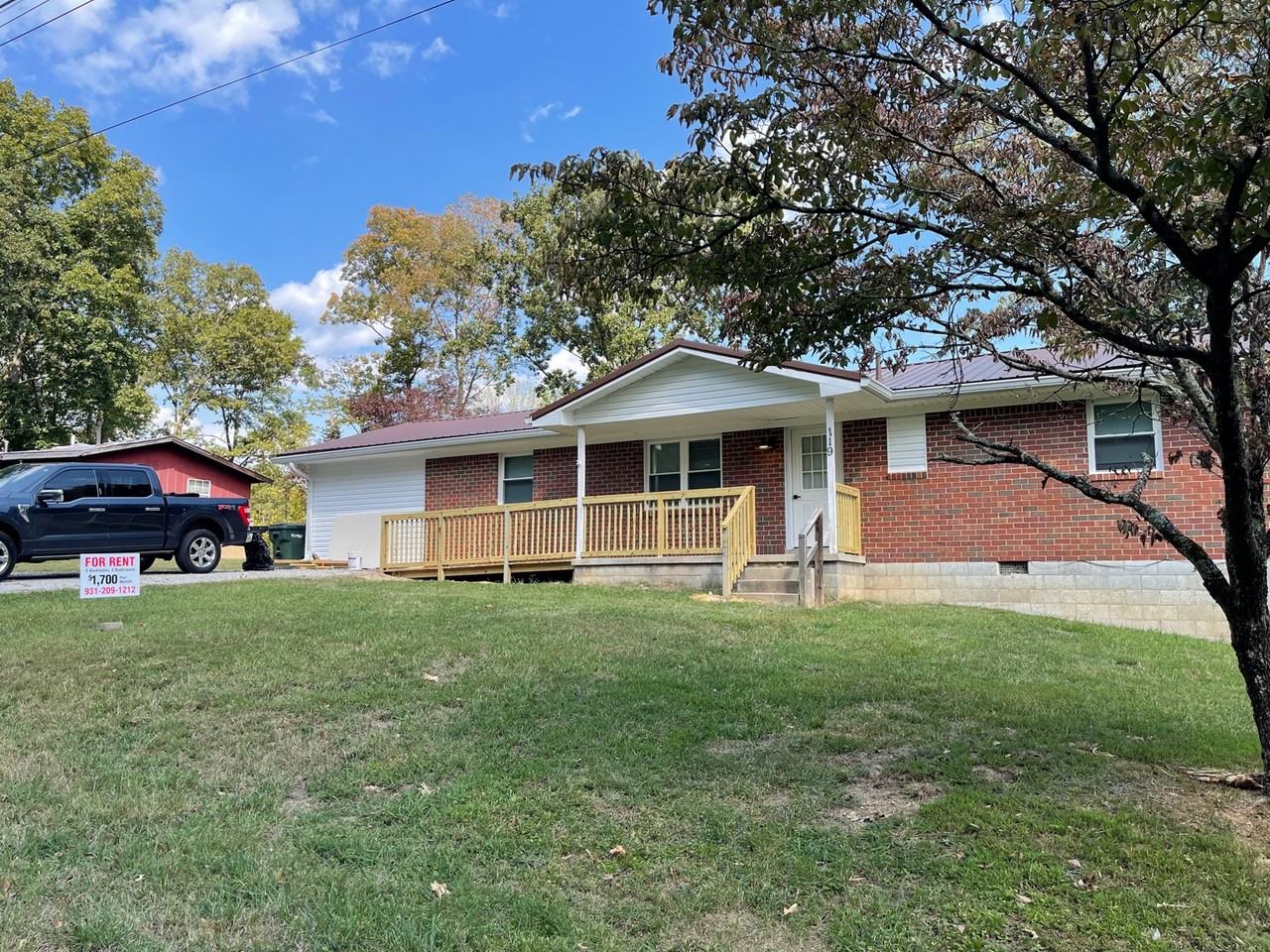 119 Washington Cir #NA - Photo 2 of 12