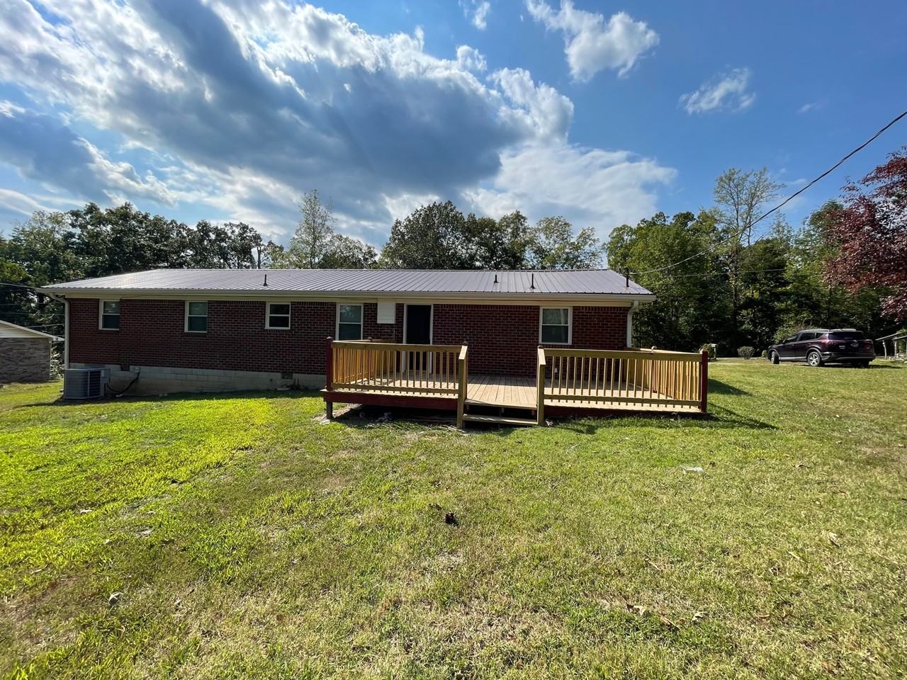 119 Washington Cir #NA - Photo 3 of 12