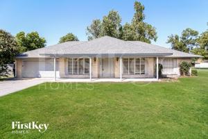 featured image of 109 W Ranchwood Ct