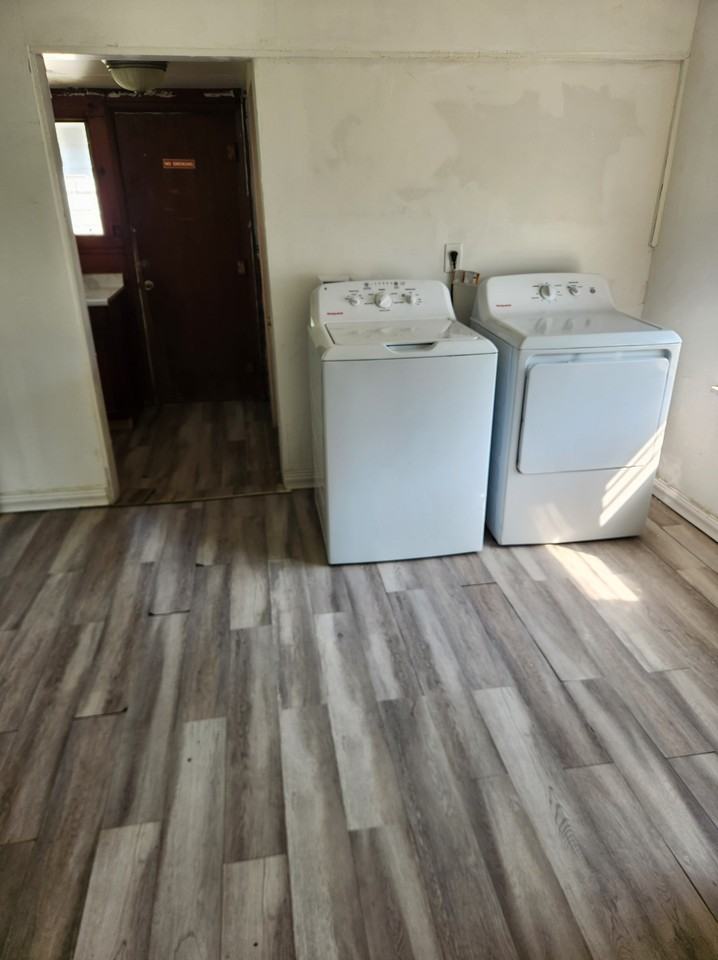 208 E 8th St #NA - Photo 3 of 24