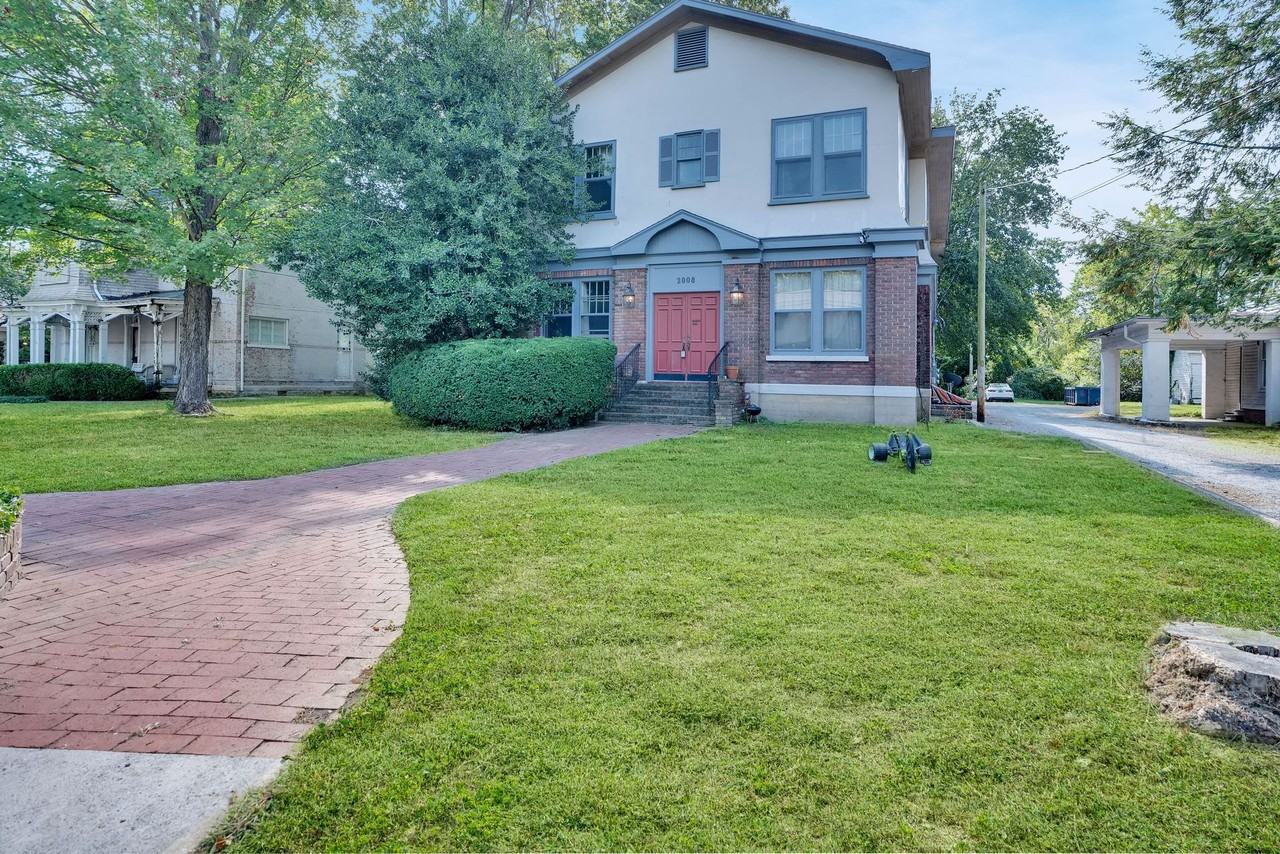 2008 S Main St #4 - Photo 2 of 50