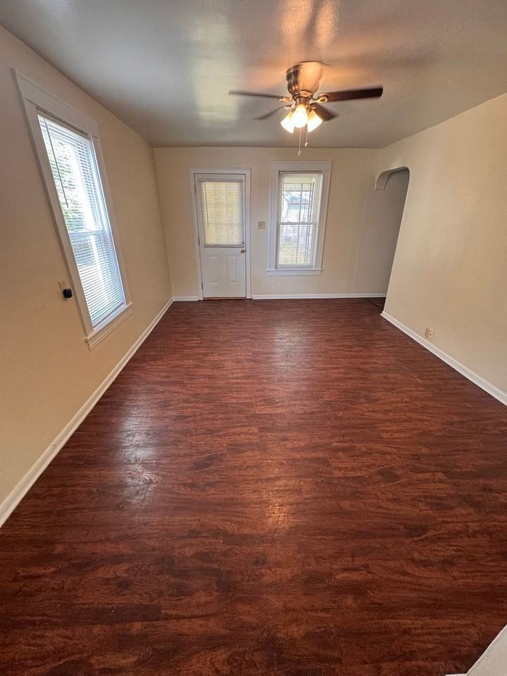 22 Cherry St - Photo 3 of 10