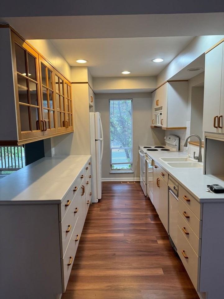 1989 W 5th Ave - Photo 4 of 16