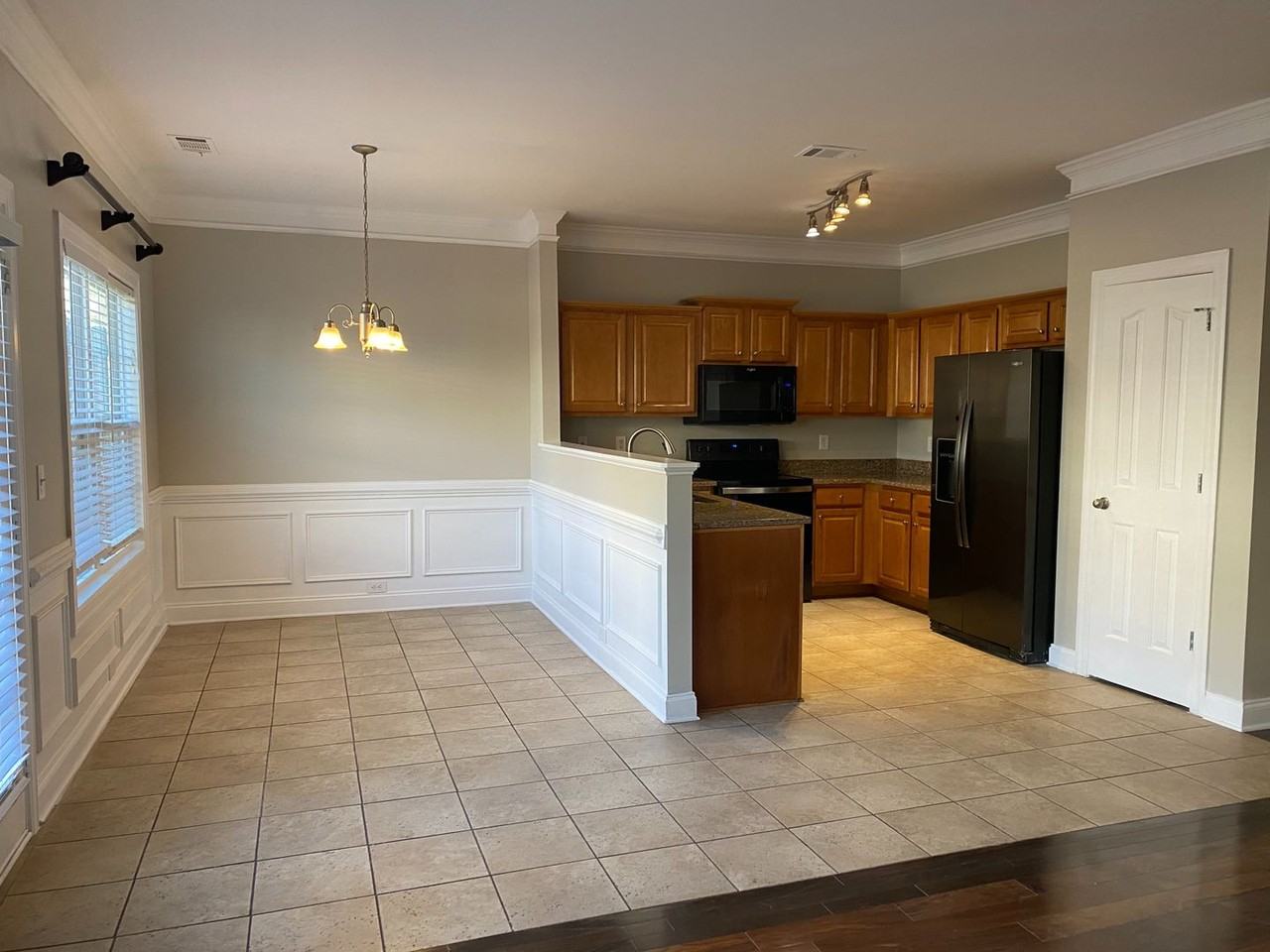 2100 Cabela Dr - Photo 4 of 20