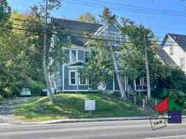 featured image of 125 River St