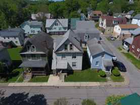 210-210.5 E Walnut St - Photo 1 of 1