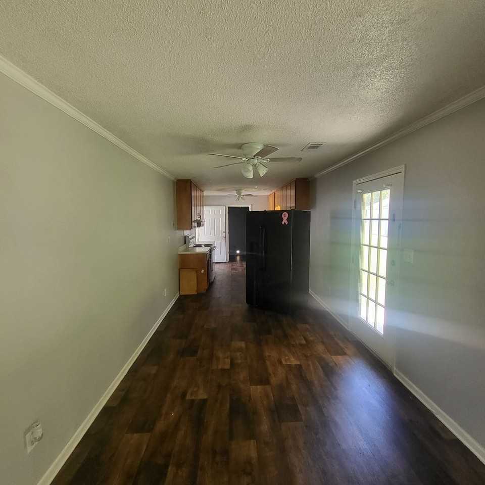710 Macey St - Photo 3 of 14