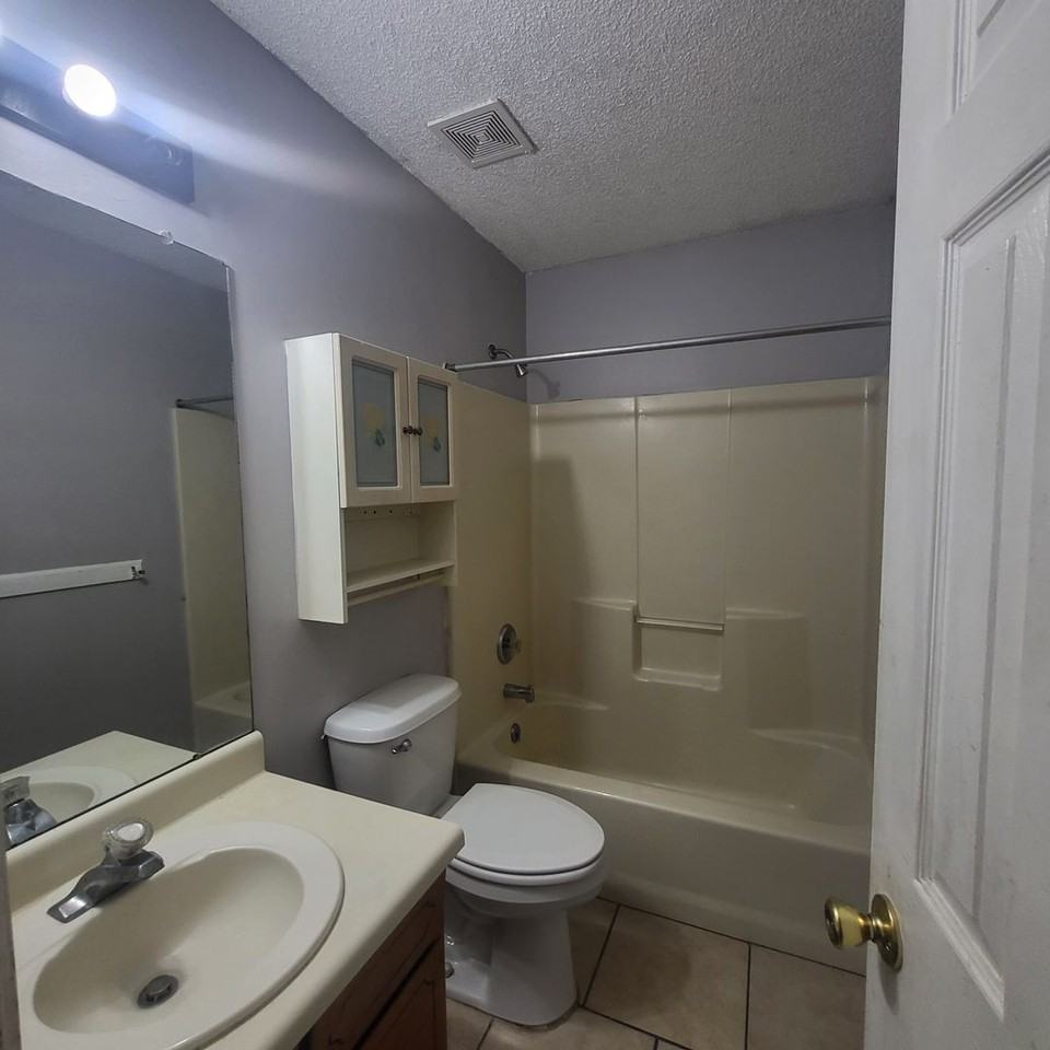 710 Macey St - Photo 7 of 14