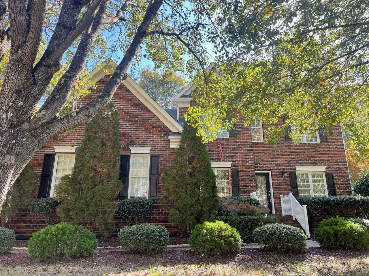 113 Abbotsbury Ct - Photo 2 of 27