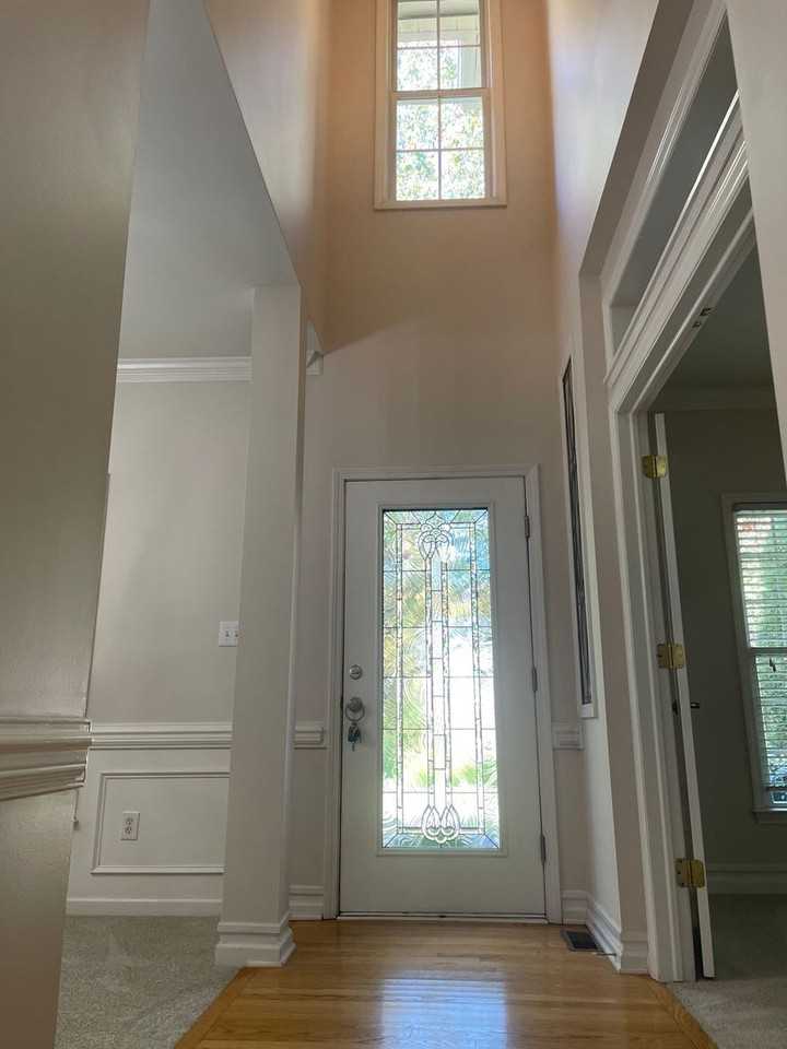 113 Abbotsbury Ct - Photo 3 of 27