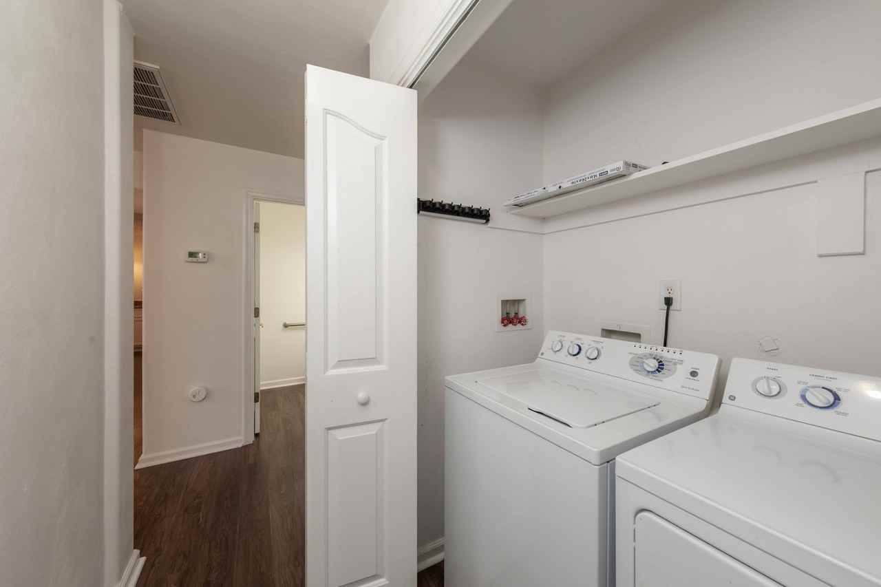 108 Waters Edge Dr - Photo 6 of 14