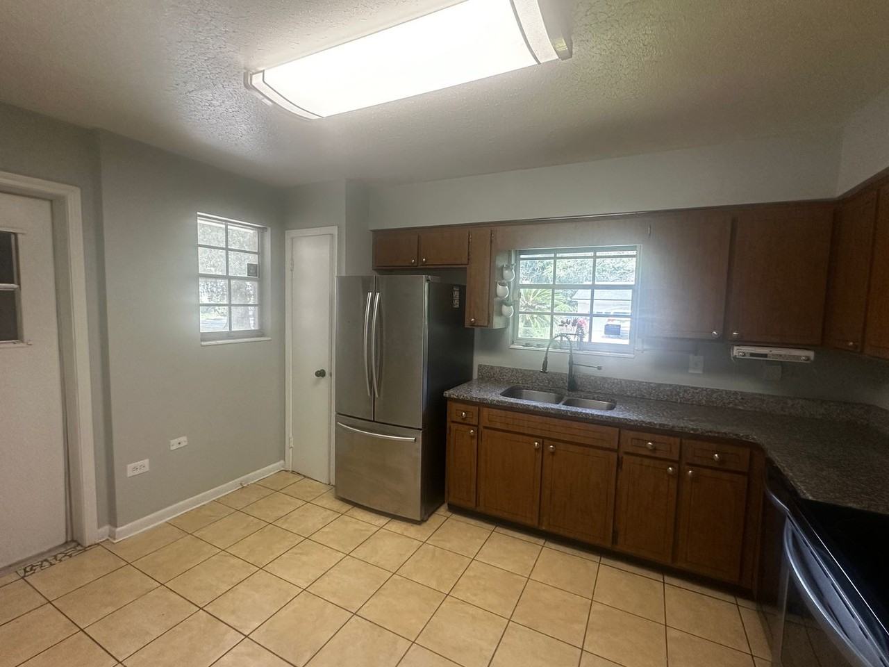 1834 Rankin Dr - Photo 2 of 12