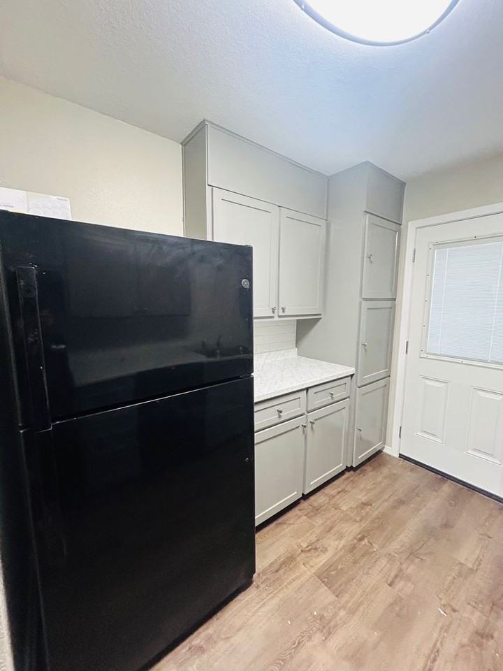 3309 Alta Vista Dr - Photo 5 of 8