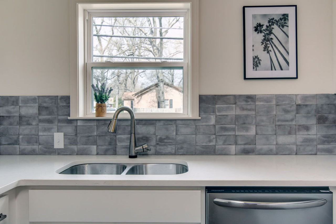 3222 Main St - Photo 6 of 26