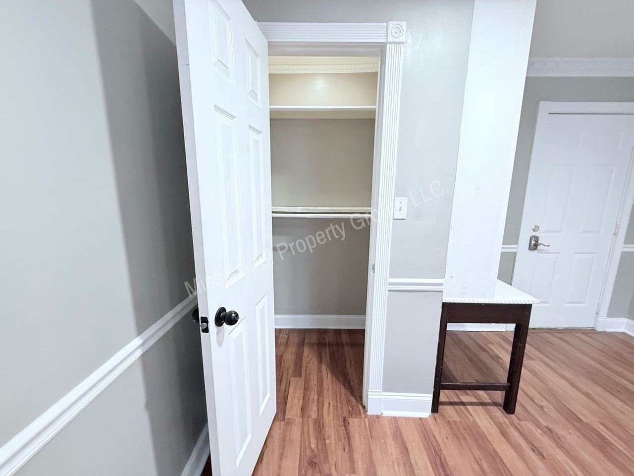 1310 Jefferson Ave #B - Photo 6 of 10