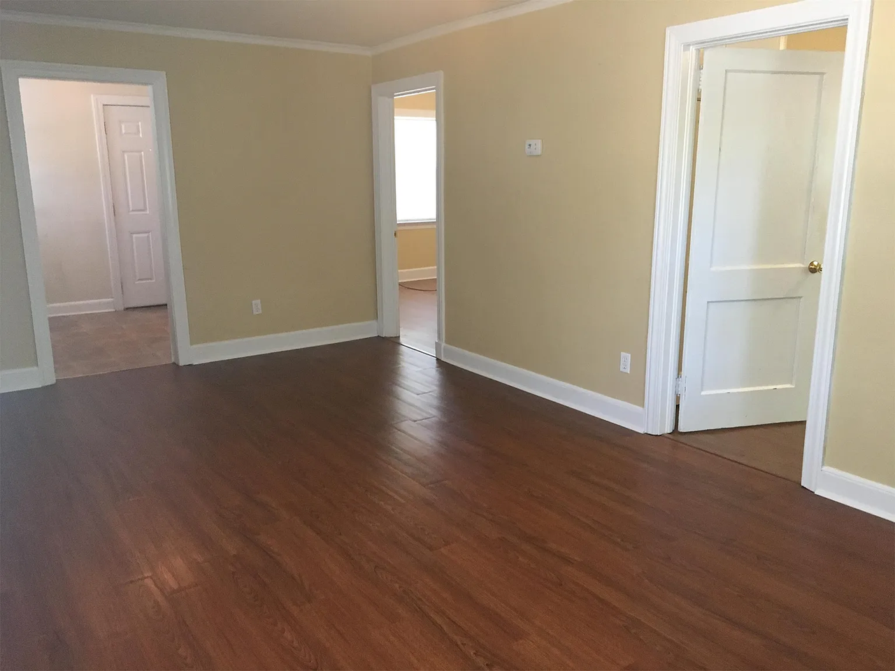 24 Prancer Ave - Photo 6 of 10