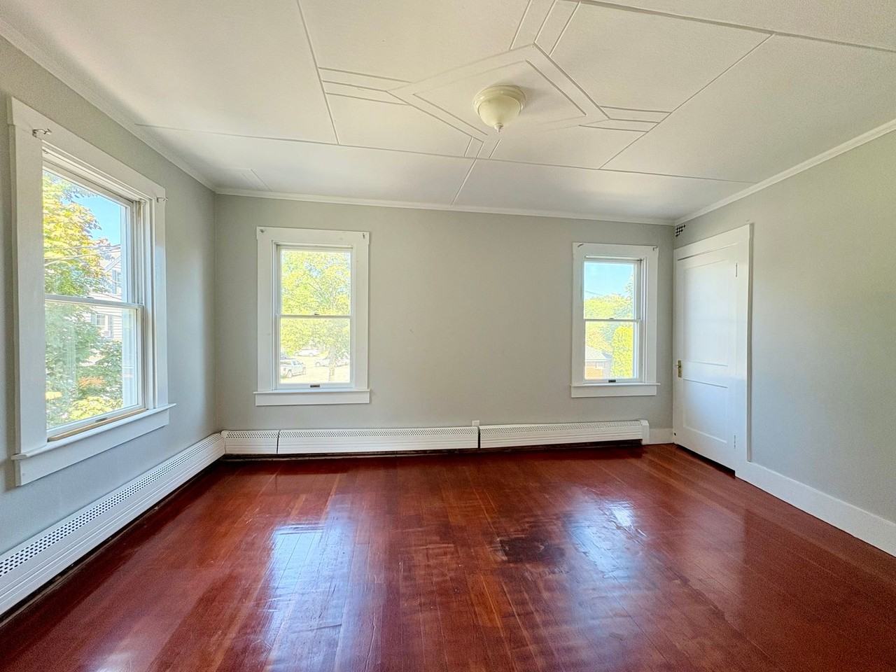 46 Friend Street - Photo 2 of 8