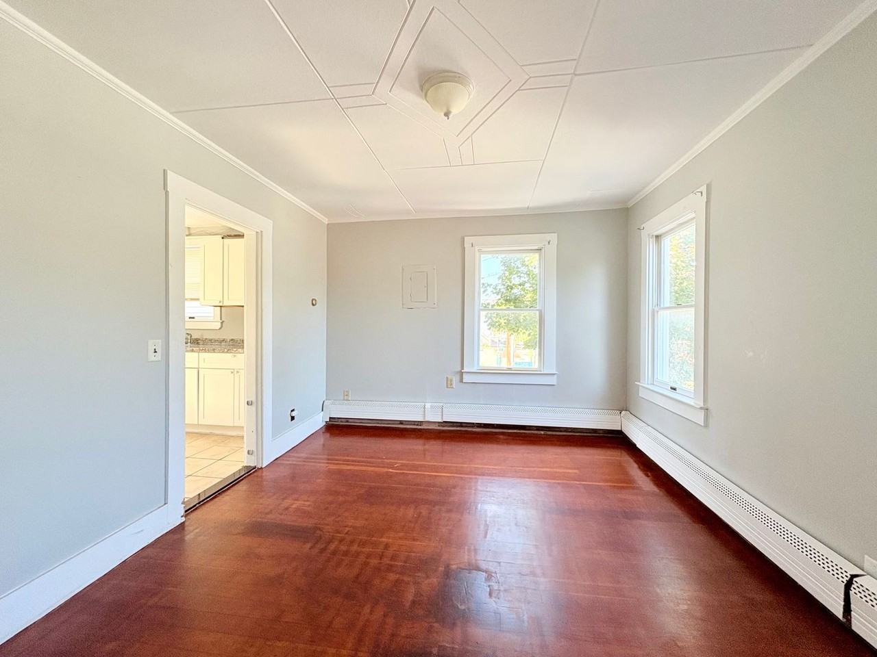 46 Friend Street - Photo 3 of 8