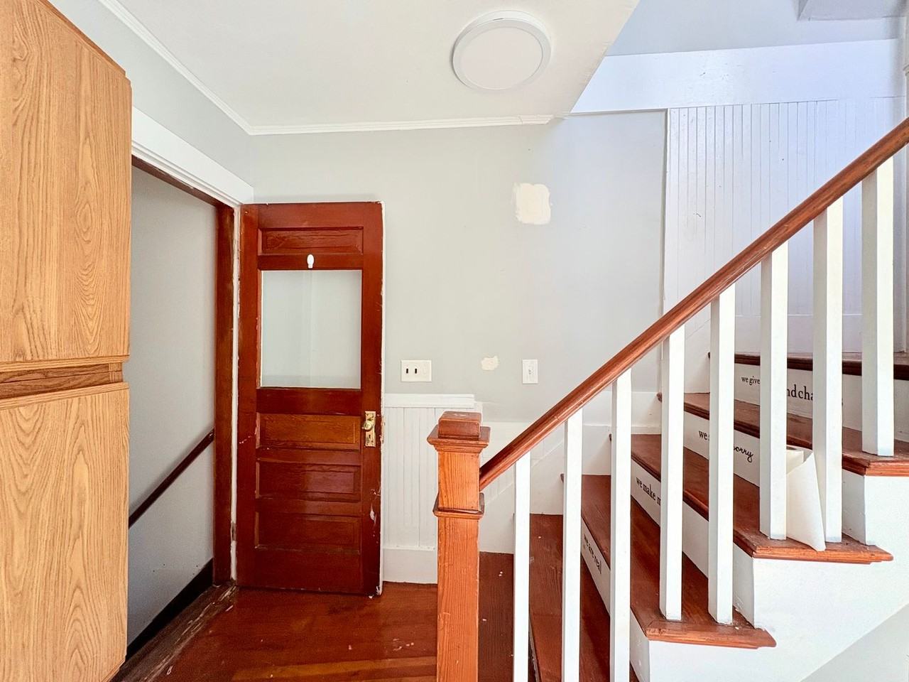 46 Friend Street - Photo 4 of 8