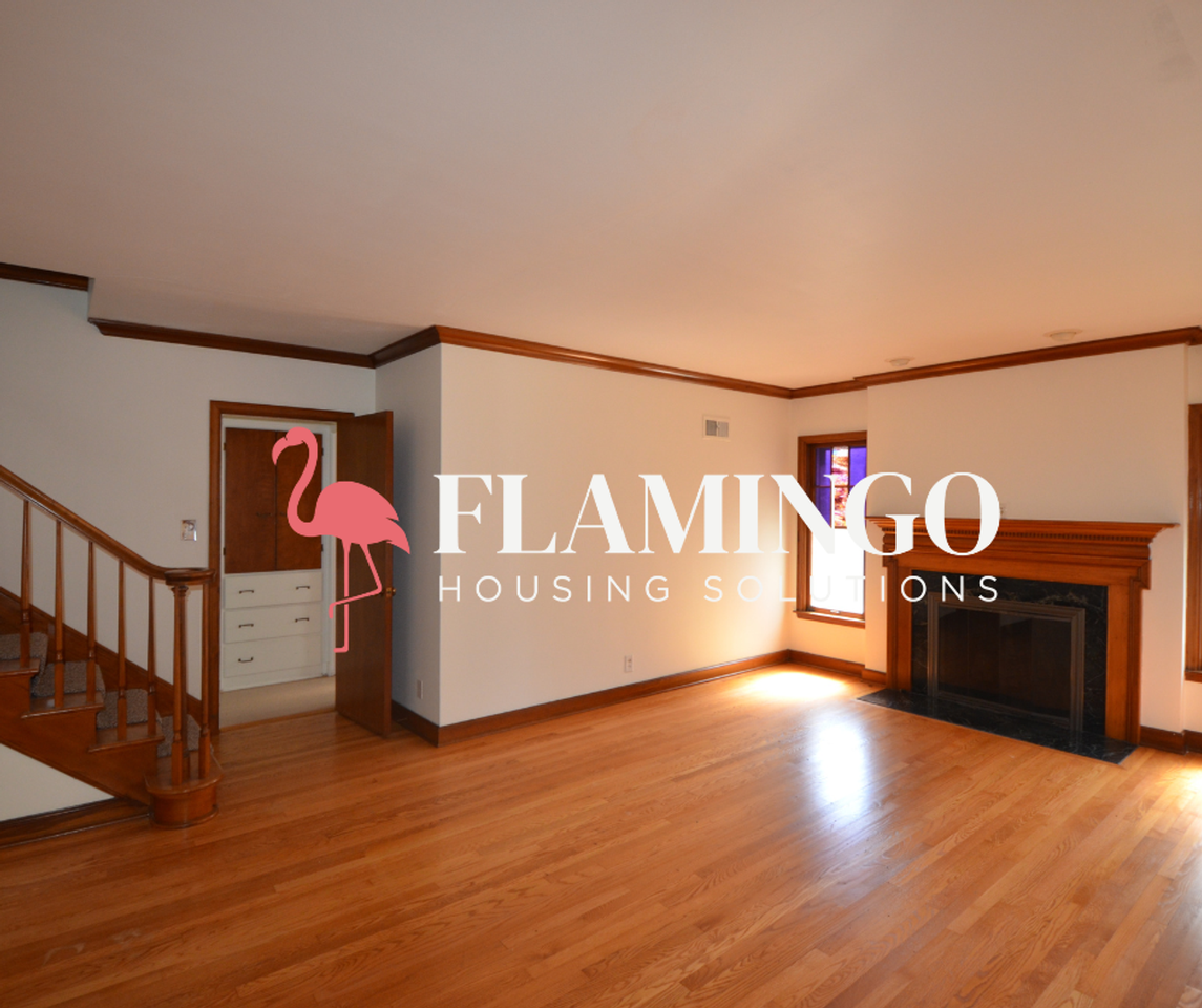 1230 Mount Vernon Ave - Photo 2 of 13