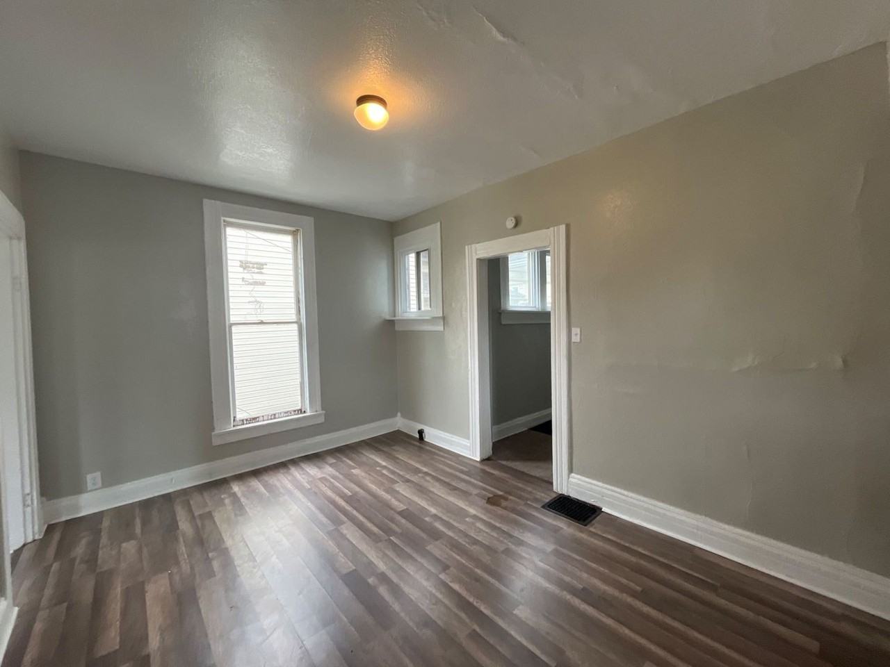 1210 W Powers St - Photo 7 of 14