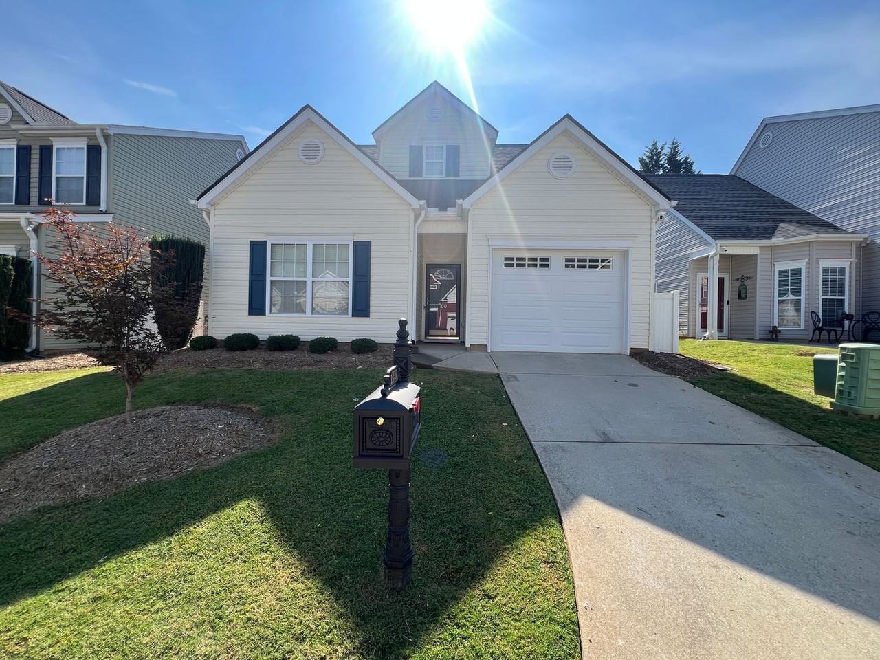 130 Pin Oak Ct - Photo 2 of 23