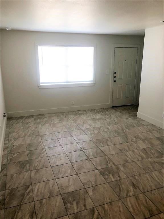 305 S San Patricio St Apt 1b - Photo 3 of 8