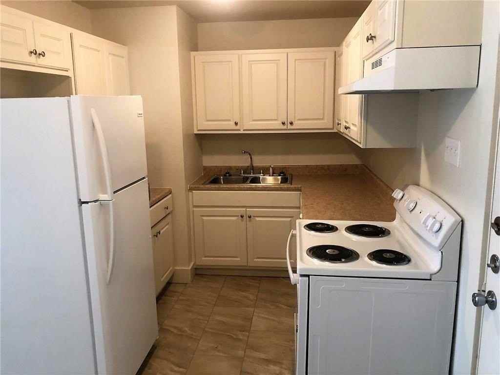 305 S San Patricio St Apt 1b - Photo 6 of 8