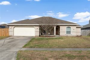 featured image of 3921 Gladstone Dr