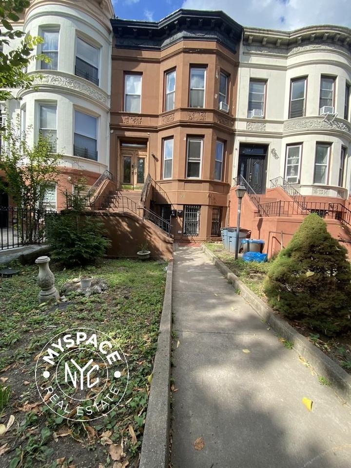 595 Eastern Pkwy #1 - Photo 5 of 6